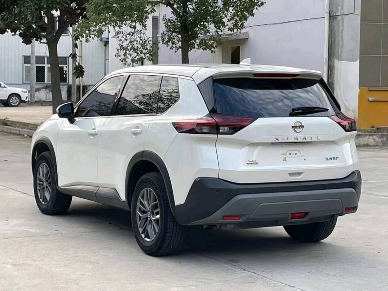 襄陽22年日產奇駿4