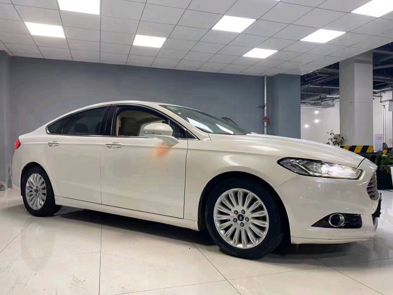 成都16年福特蒙迪欧2