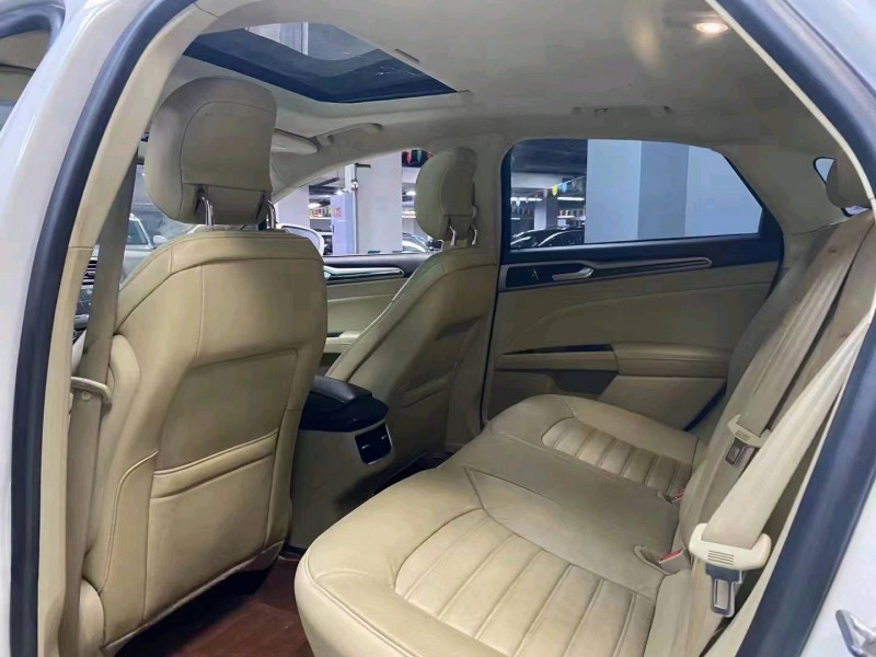 成都16年福特蒙迪欧7