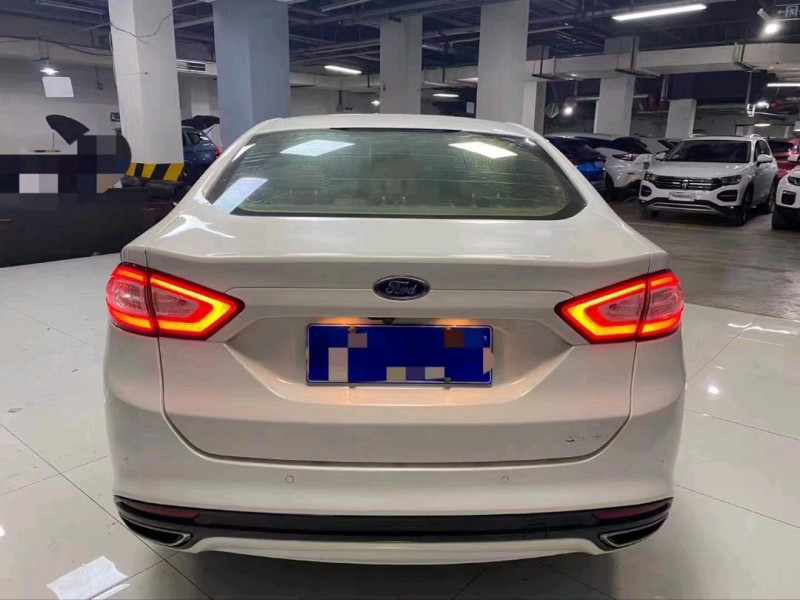 成都16年福特蒙迪欧9