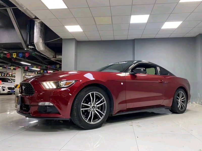 成都17年福特野马3