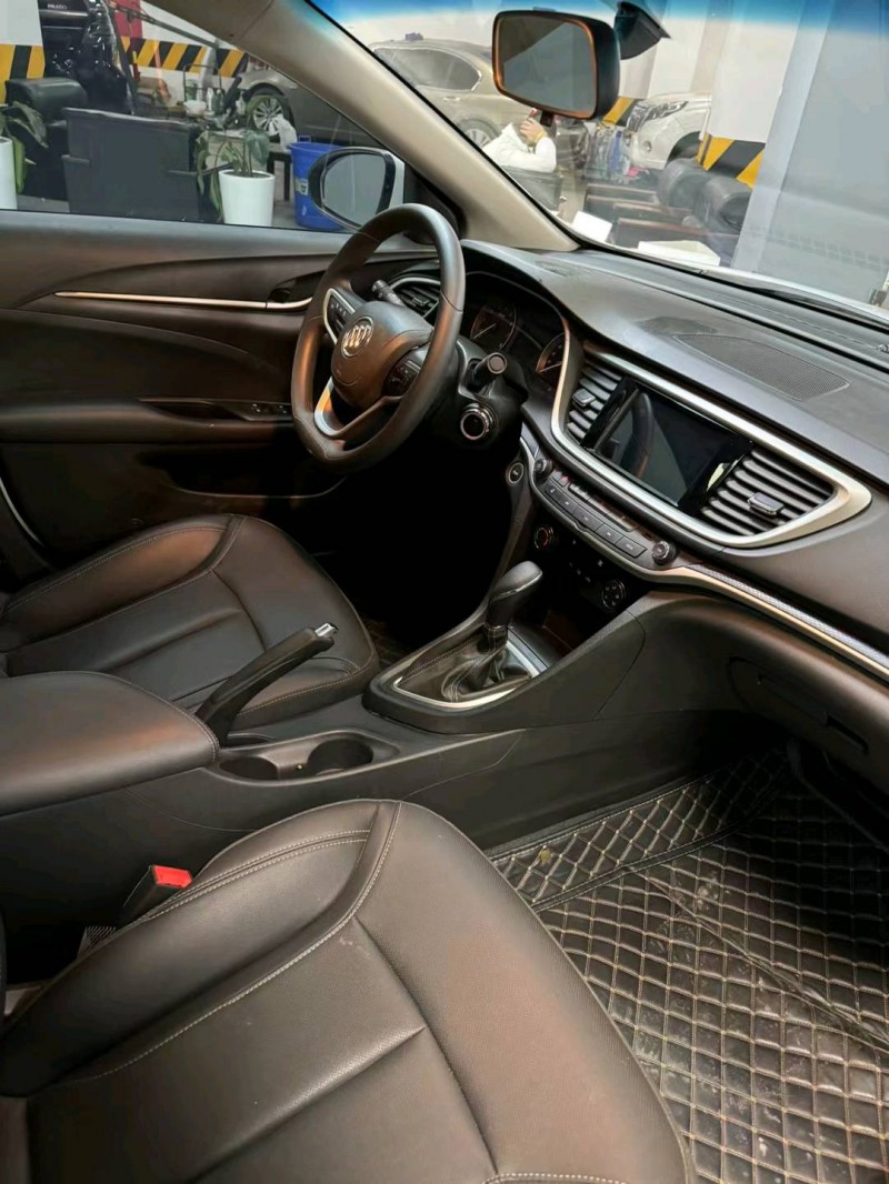 成都21年别克英朗5