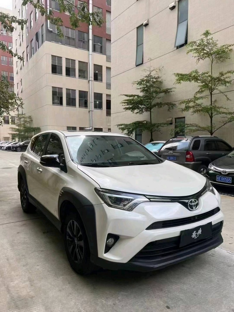 汕头19年丰田RAV4荣放2