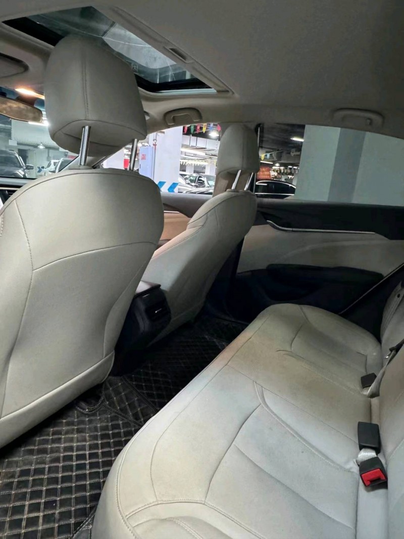 成都20年别克英朗7