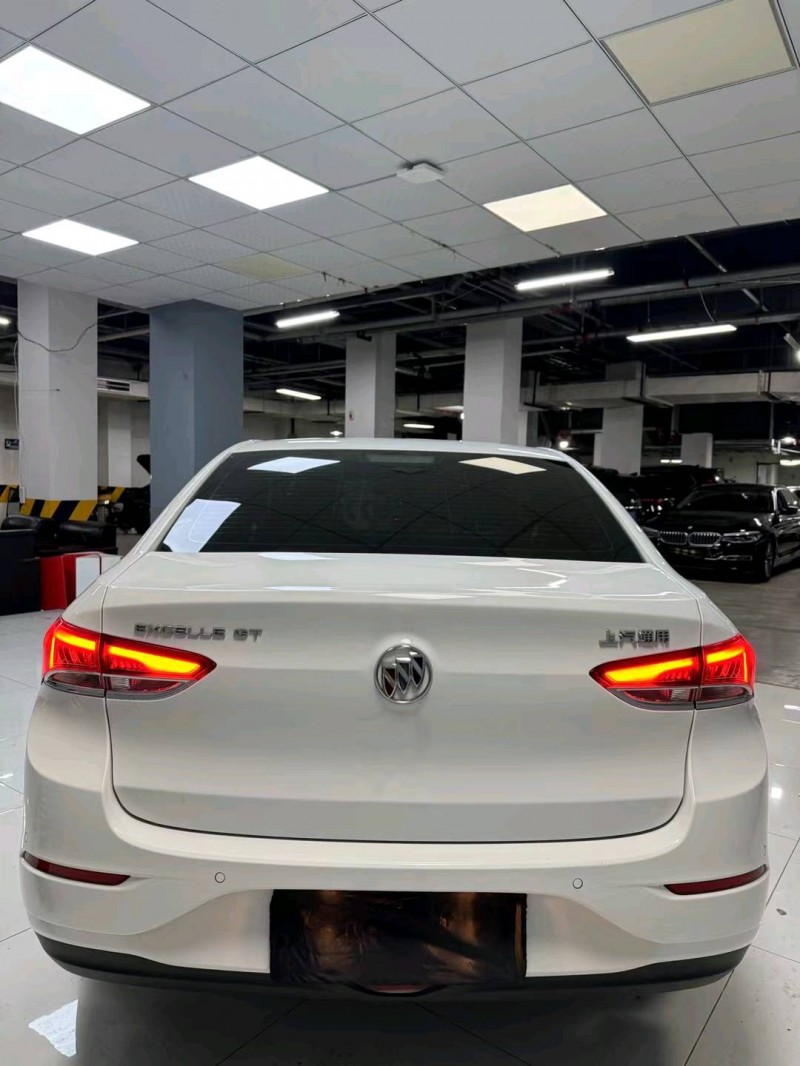 成都20年别克英朗9