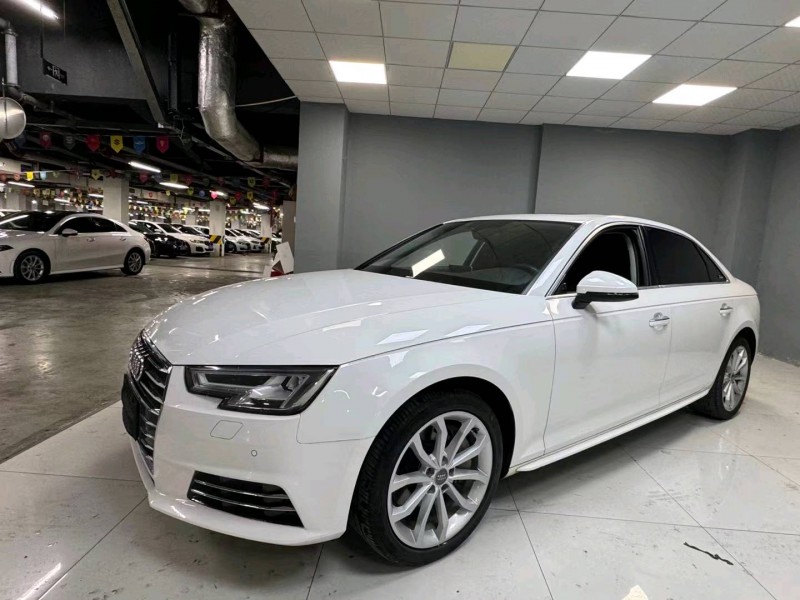 成都17年奥迪A4L3