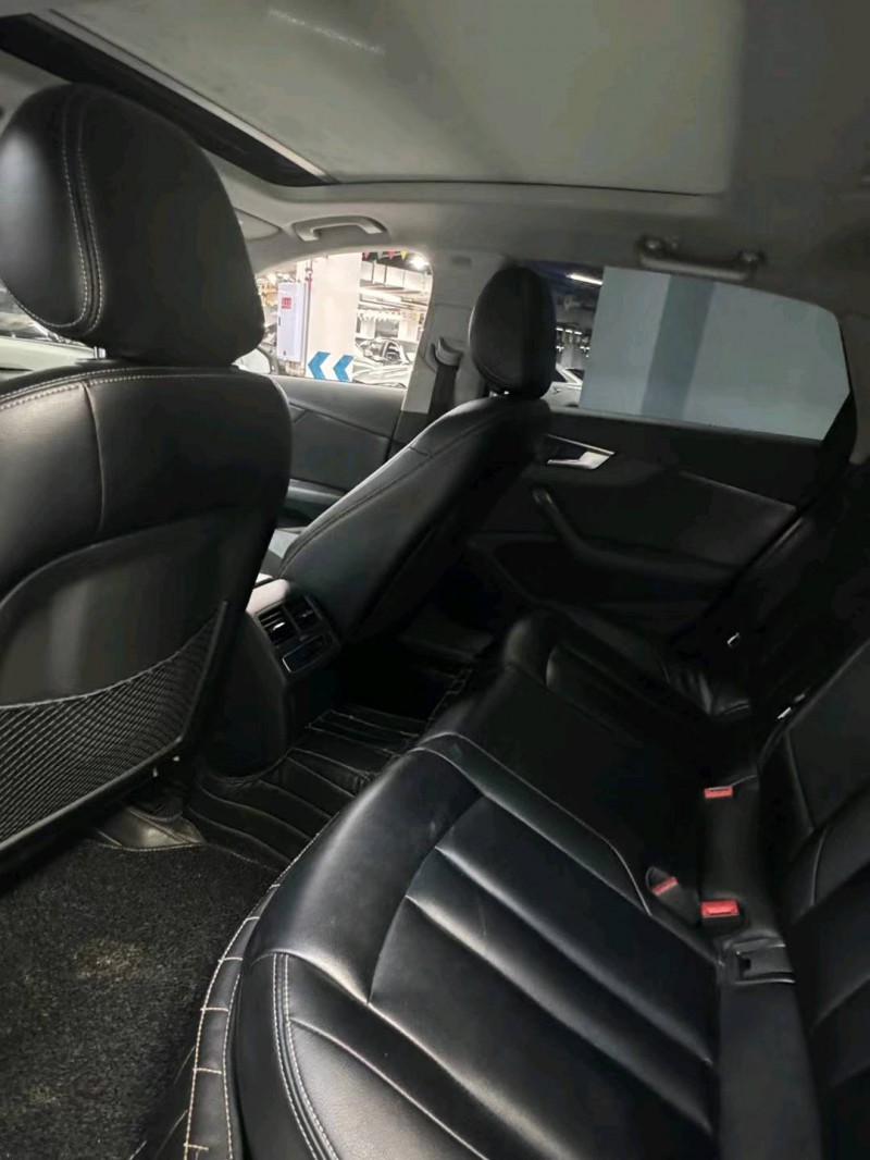 成都17年奥迪A4L7