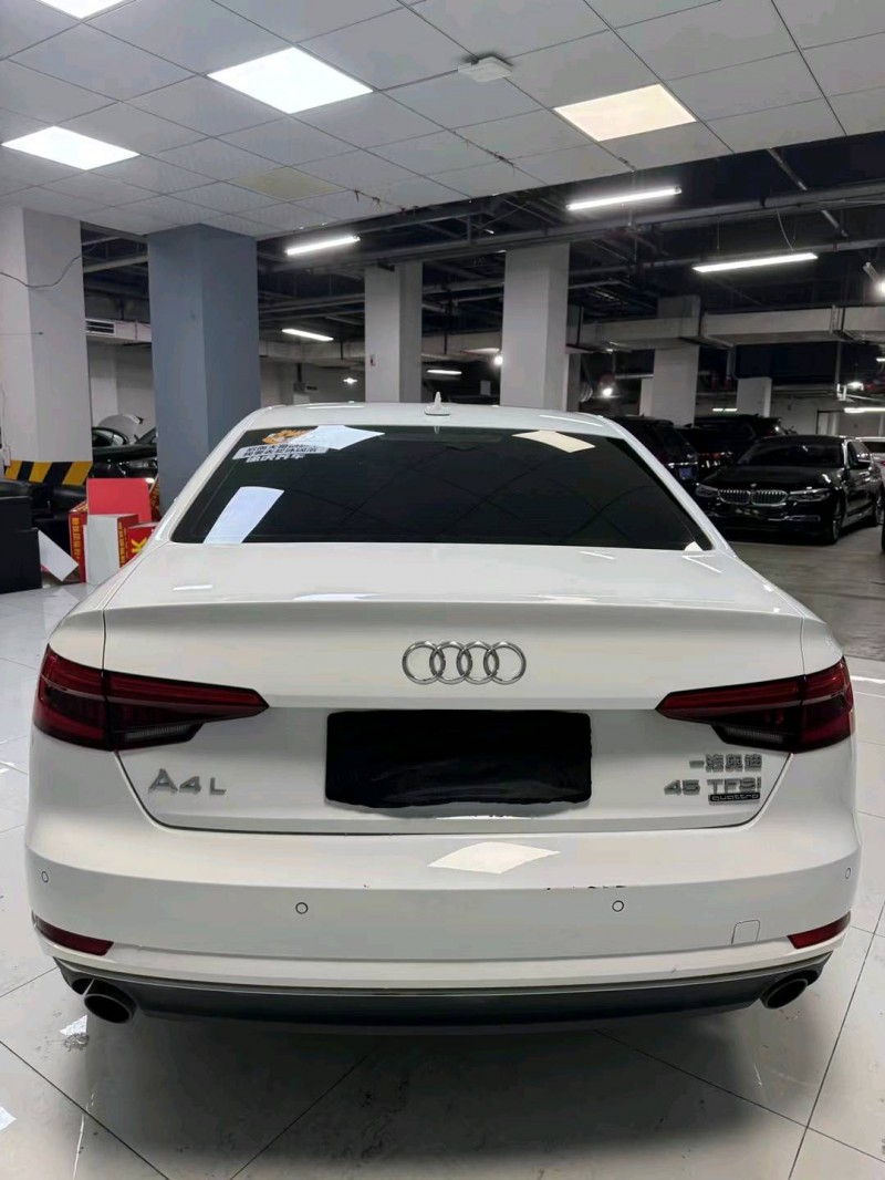 成都17年奥迪A4L9