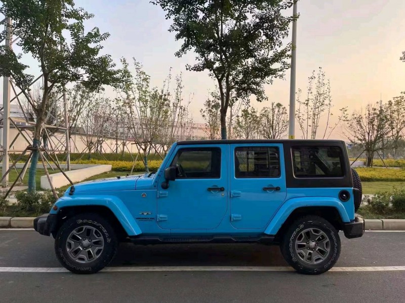 武汉18年Jeep牧马人7