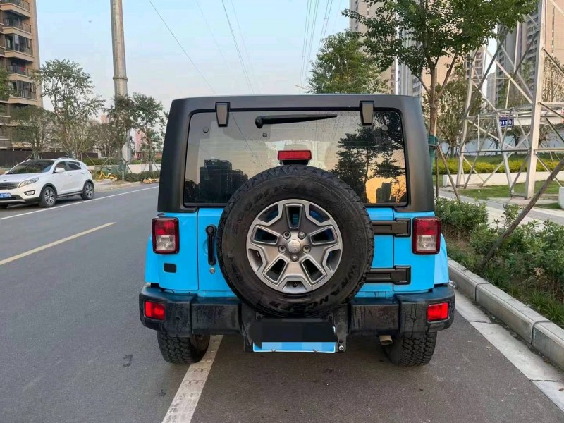 武汉18年Jeep牧马人9