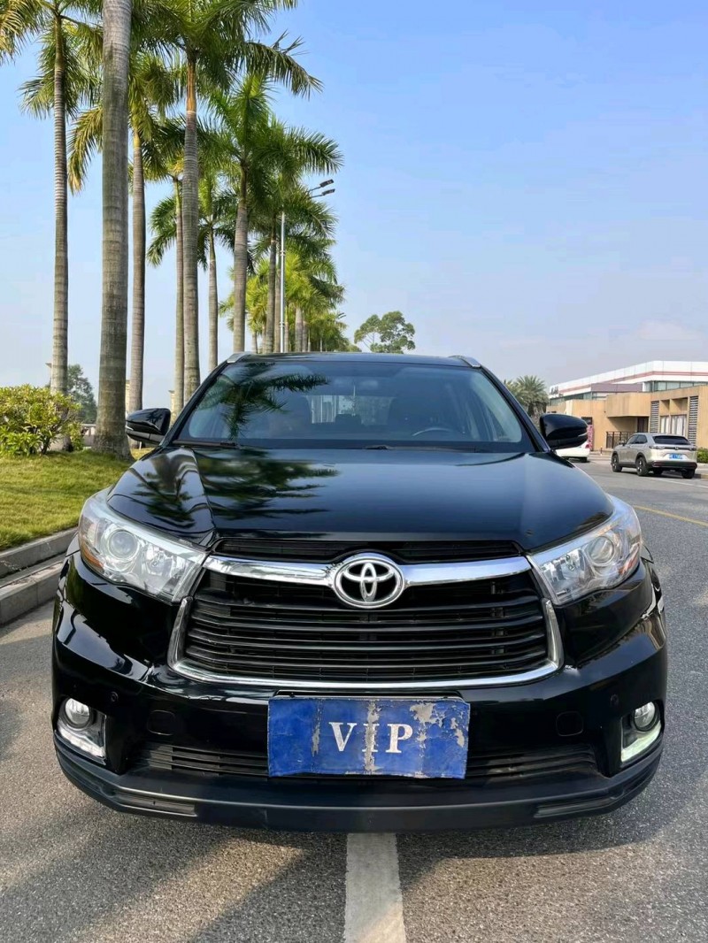 佛山17年丰田汉兰达1