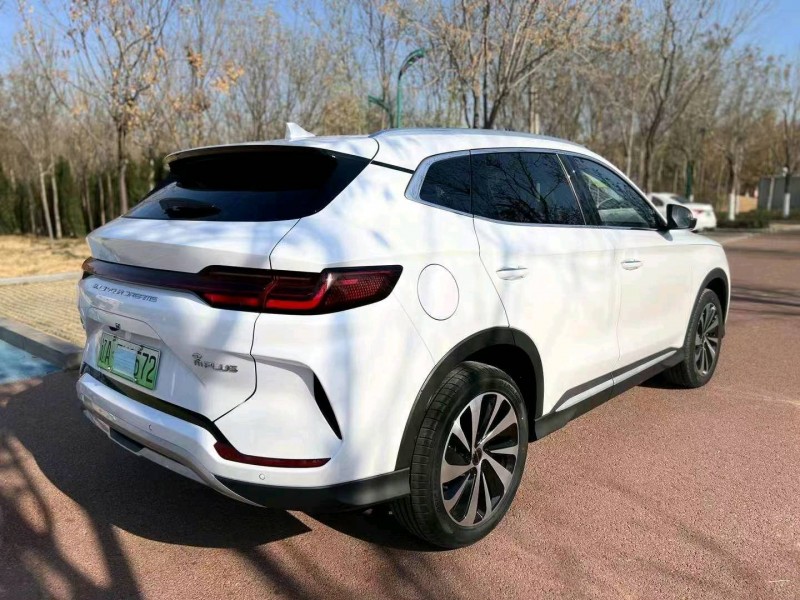 东营23年比亚迪宋8