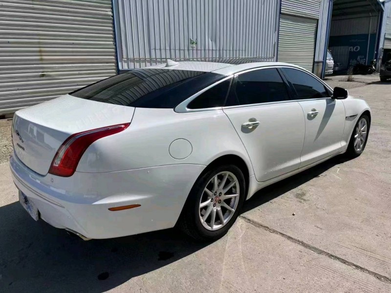 常州16年捷豹XJL6
