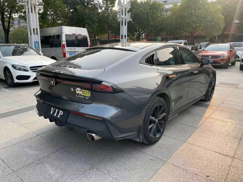 常州23年长安汽车UNI-V2