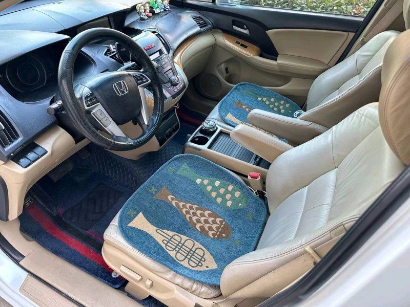 济宁11年本田奥德赛5