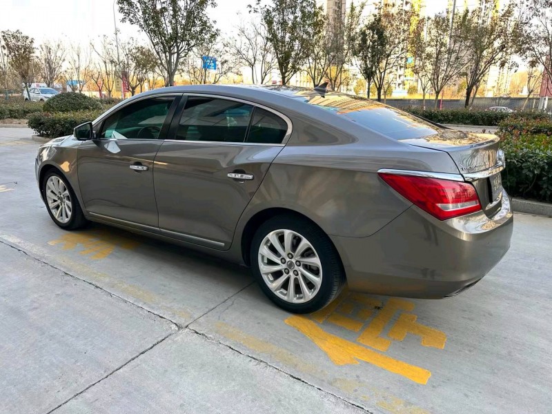 济宁14年别克君越7