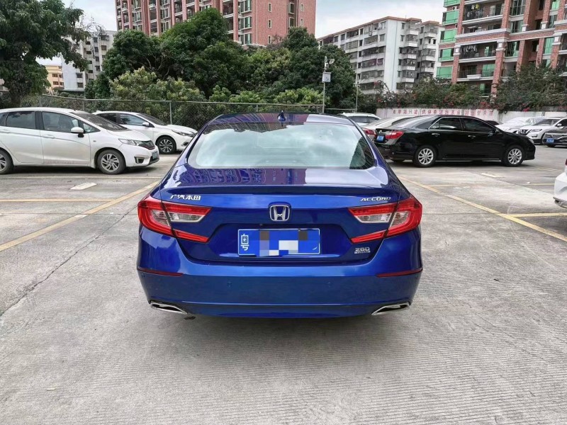 珠海18年本田雅阁3