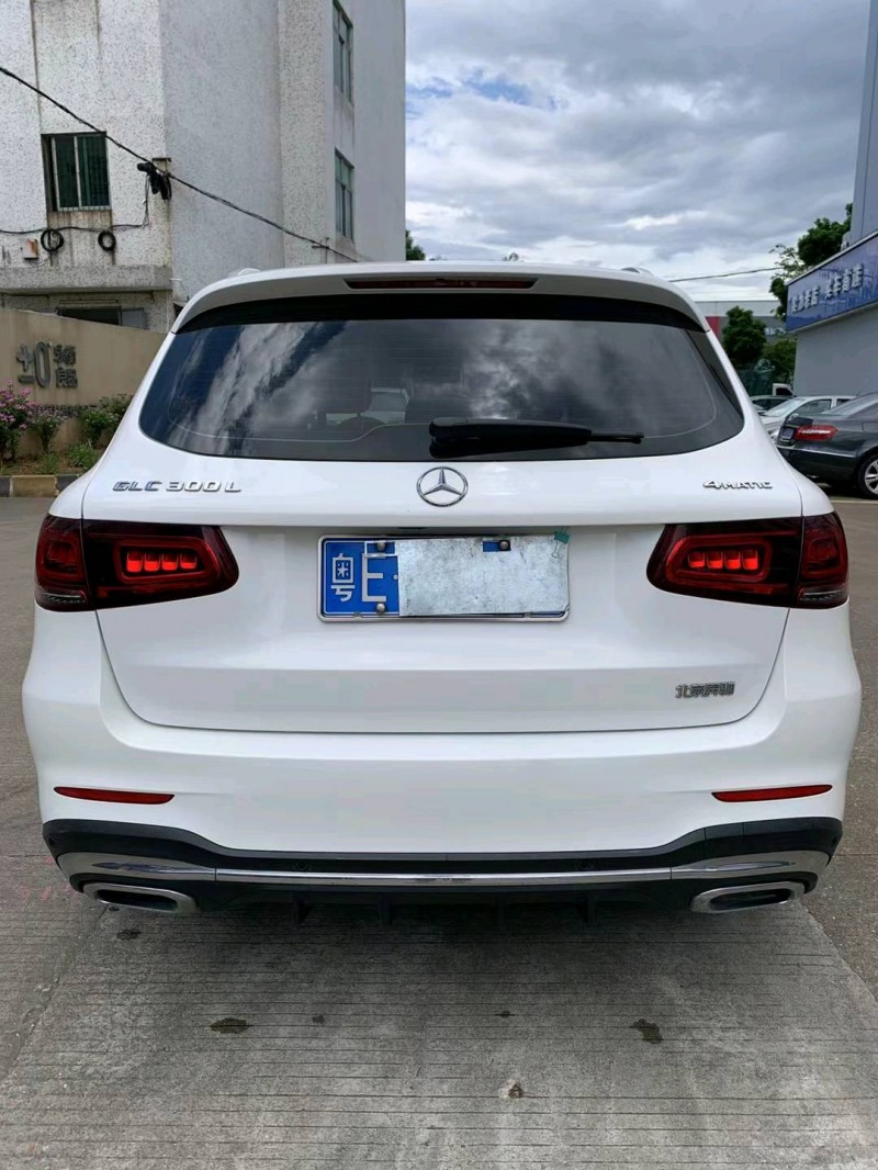 中山20年奔驰GLC9