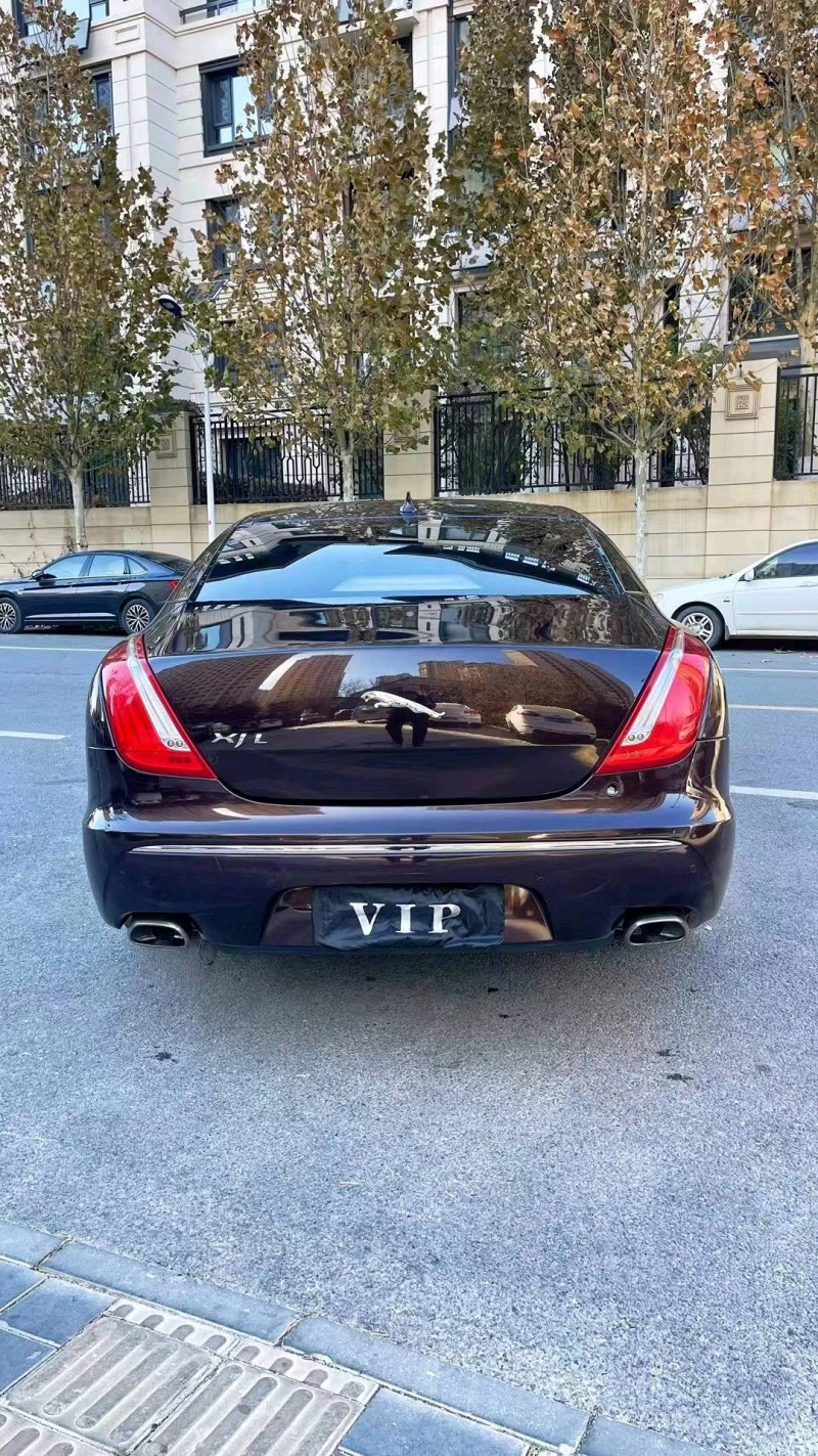 廊坊13年捷豹XJL9