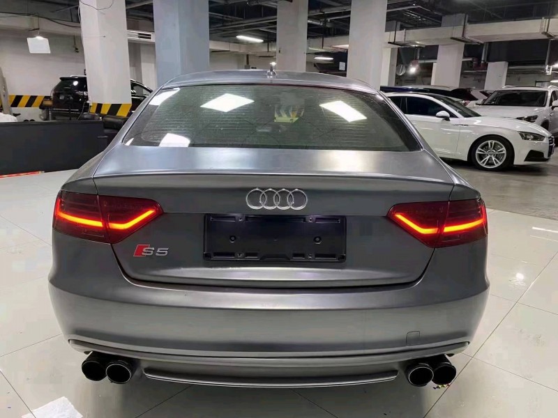 成都13年奥迪S55