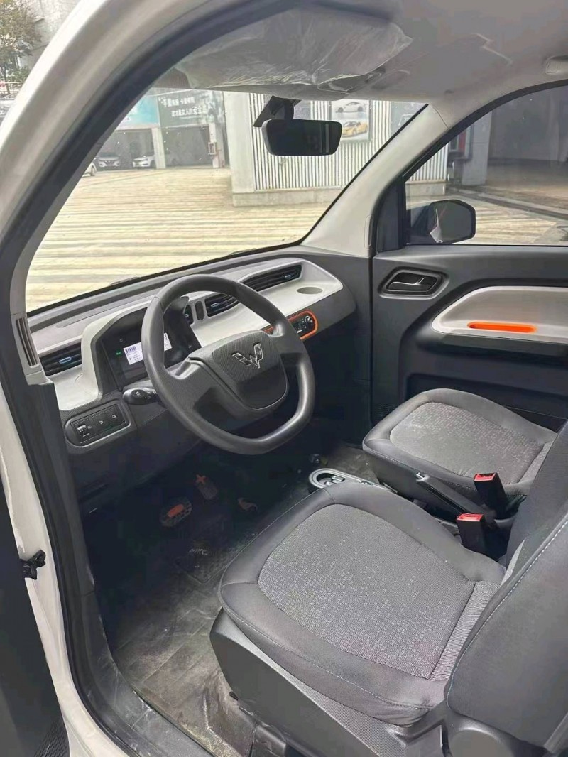萍鄉23年五菱汽車宏光MINI EV8