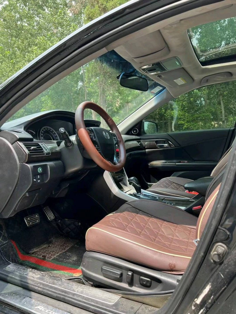 菏泽13年本田雅阁6