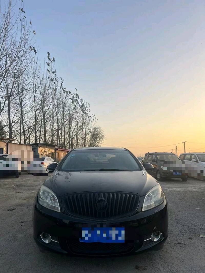 菏泽13年别克英朗1