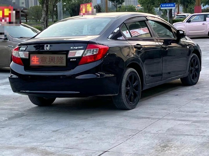 广州12年本田思域2