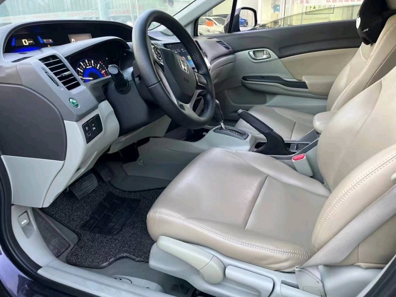 广州12年本田思域4