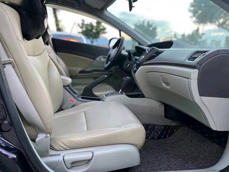 广州12年本田思域7