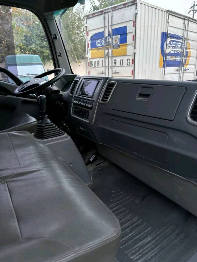 宿遷21年卡車系列重汽豪沃5