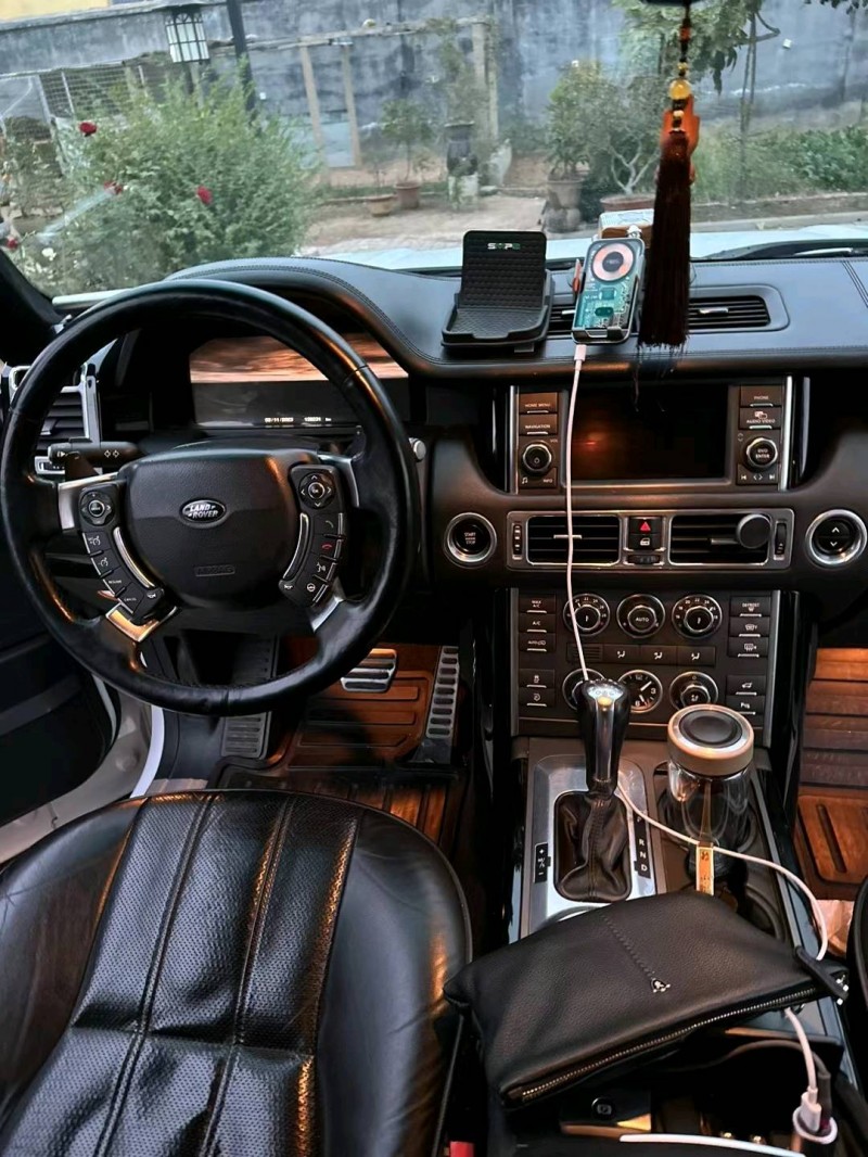 广州12年路虎揽胜行政7