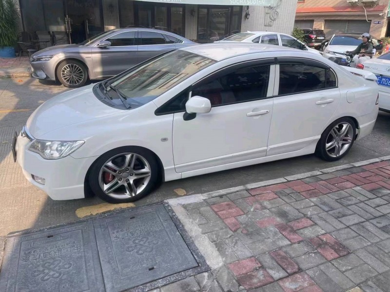 广州16年本田思铭4