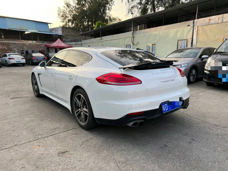 广州13年保时捷帕拉梅拉8