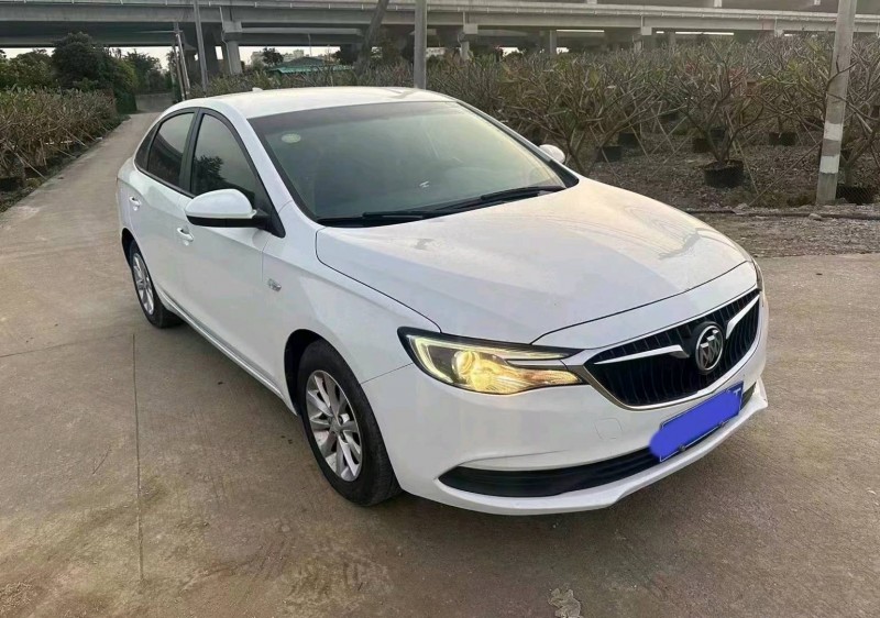 珠海18年别克英朗2