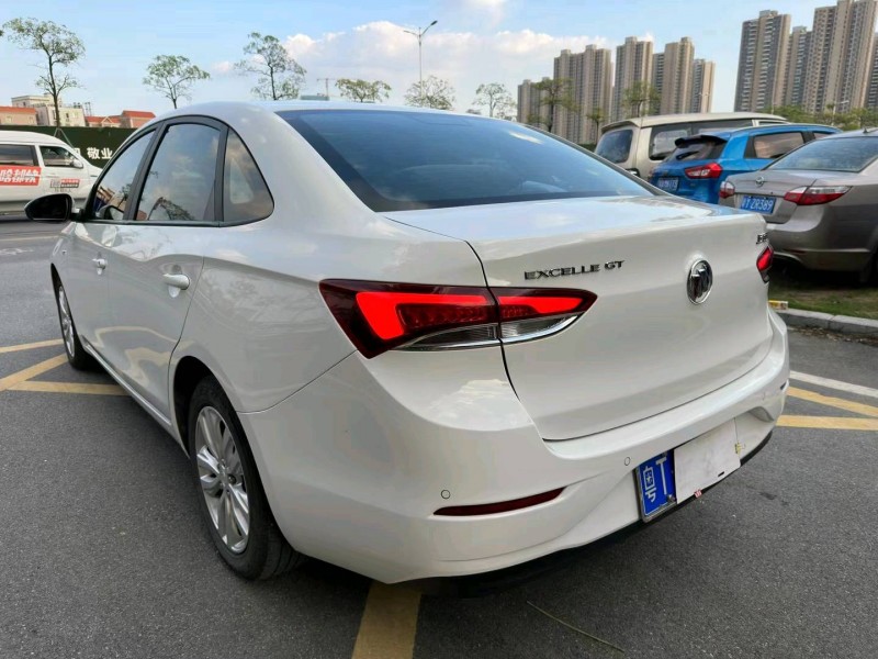 佛山21年别克英朗5