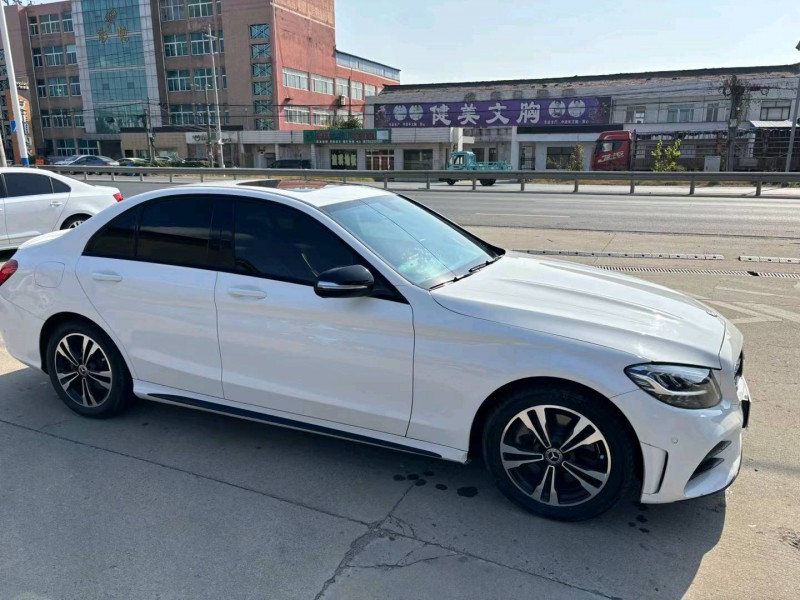 徐州19年奔驰CLA3