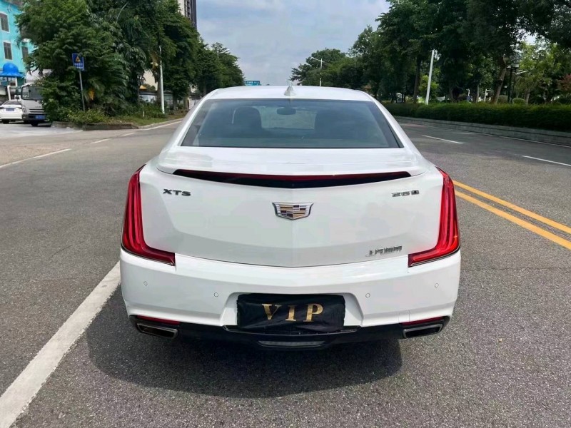 珠海20年凯迪拉克XTS5