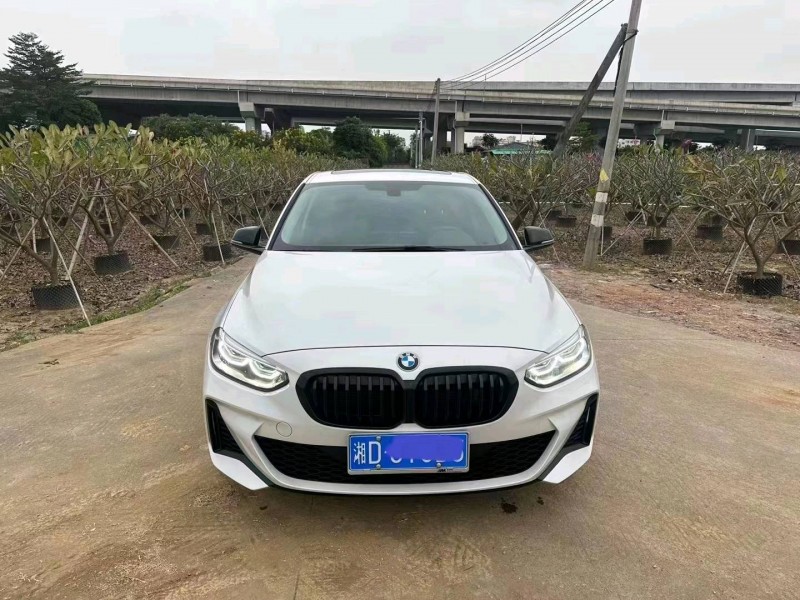 珠海22年宝马1系1