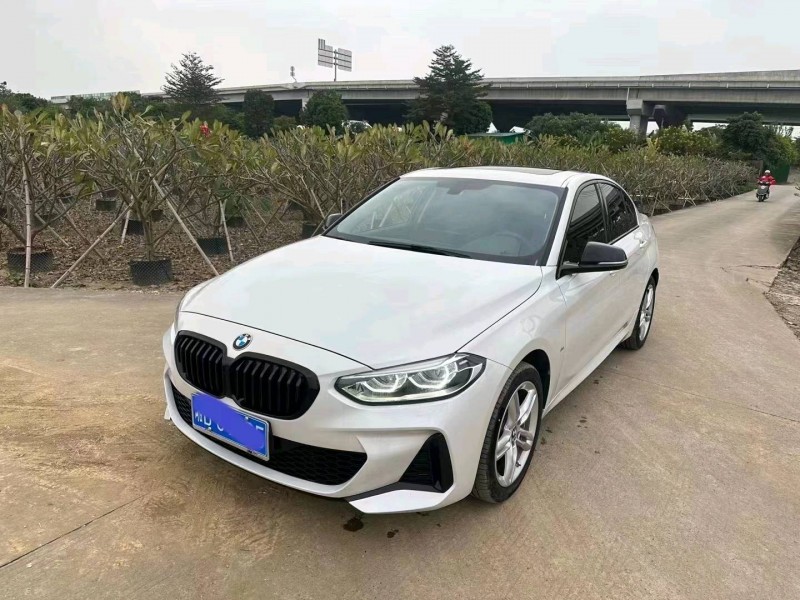 珠海22年宝马1系3
