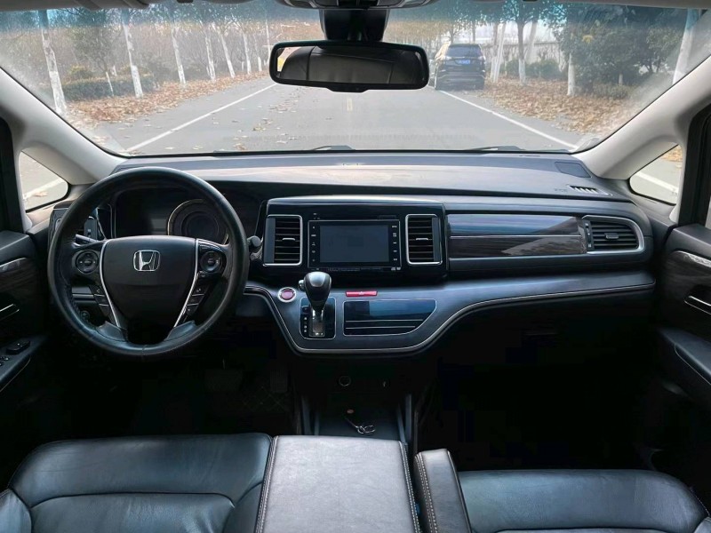 徐州16年本田艾力绅4