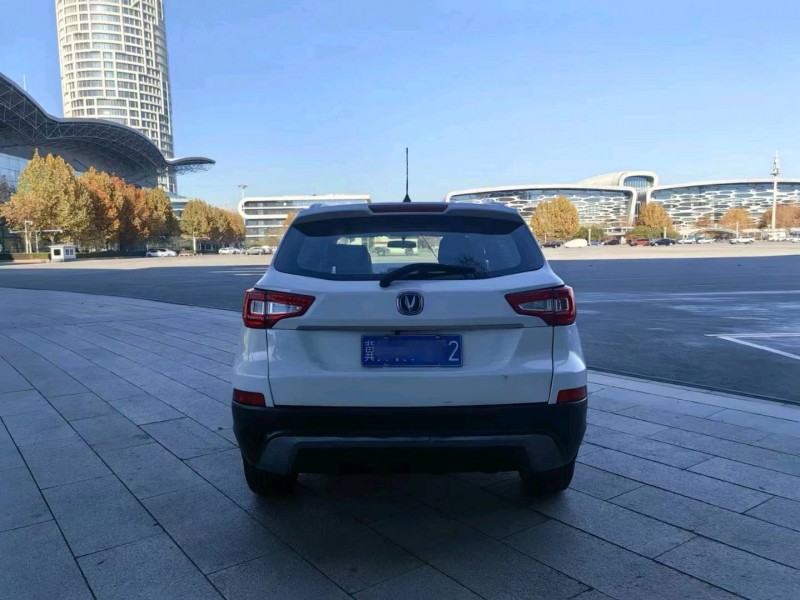 滄州15年長安汽車CS757