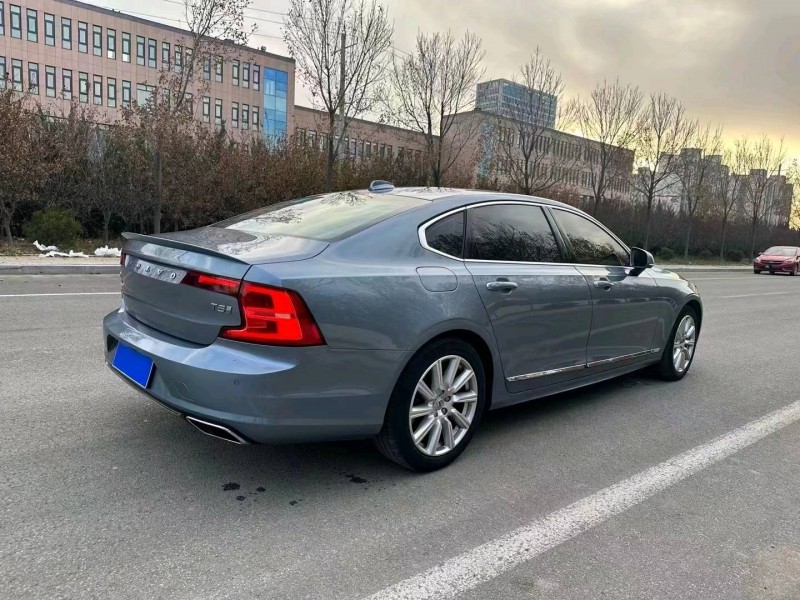 东营20年沃尔沃S908