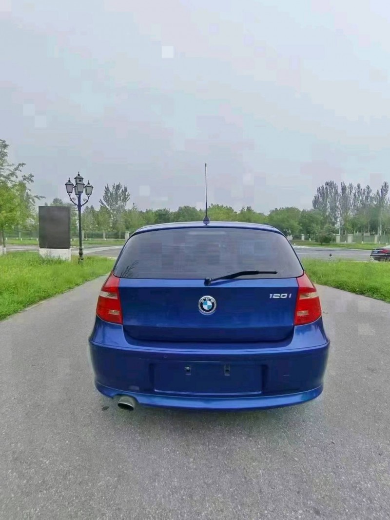 保定10年宝马1系4