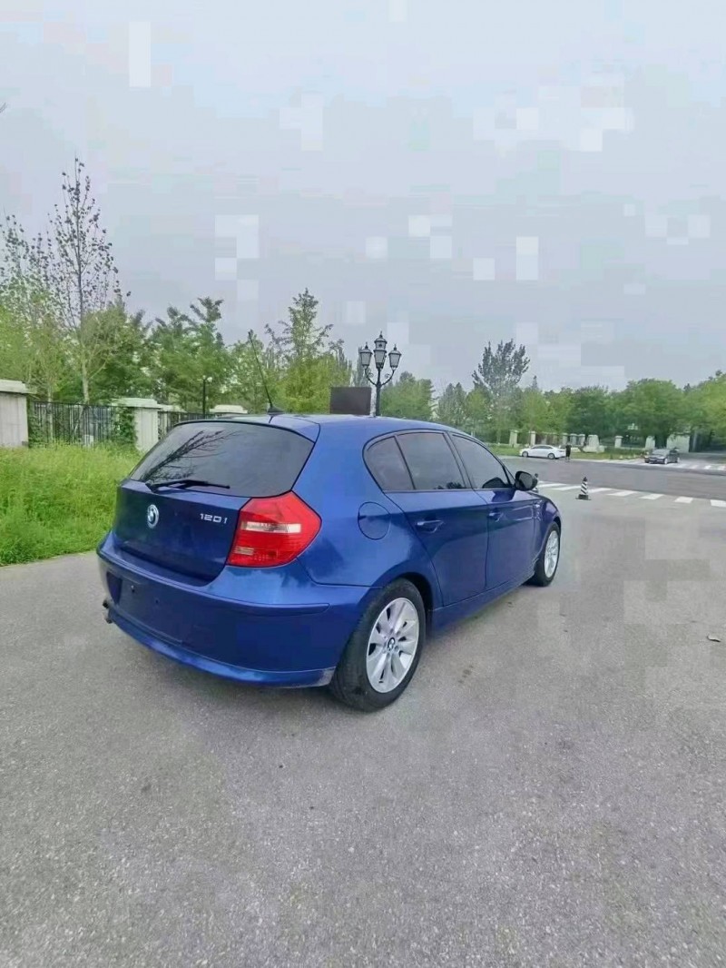 保定10年宝马1系8