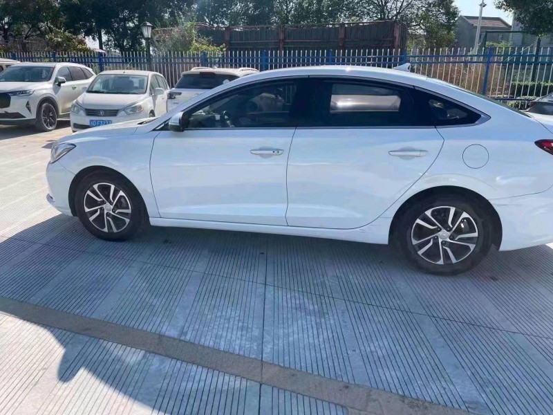 湖州18年长安汽车逸动4