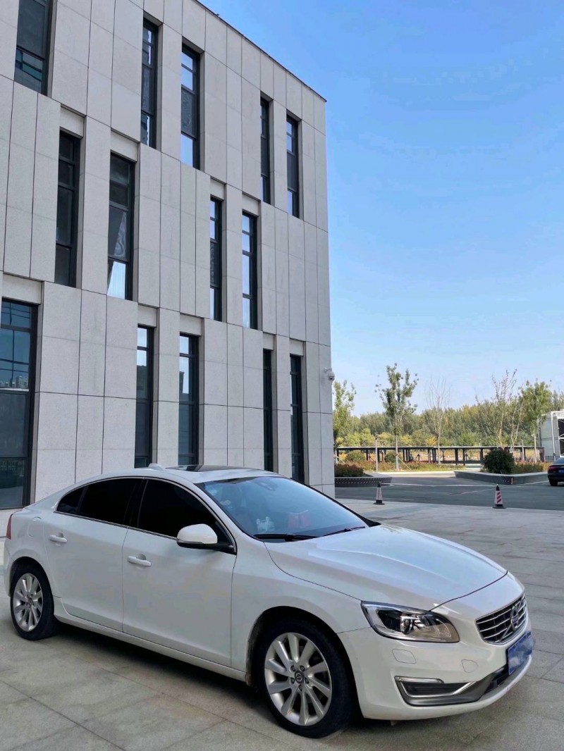 东营14年沃尔沃S60L1