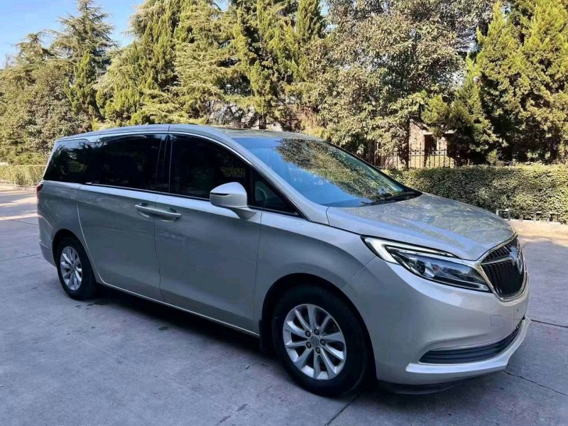 东营17年别克GL89