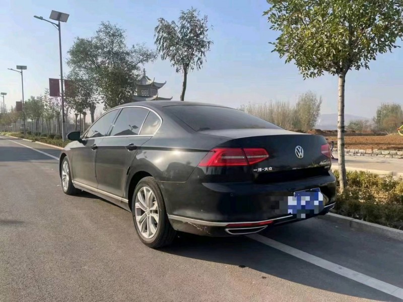 枣庄17年大众迈腾7