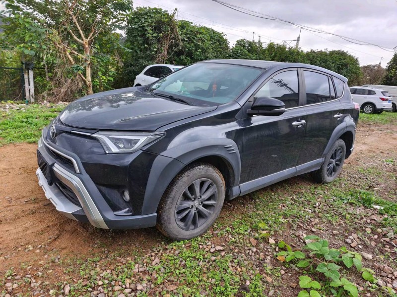湖州19年丰田RAV4荣放8